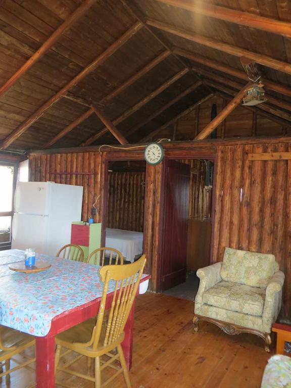 מלון Gore Bay Lake Wolsey Cabins מראה חיצוני תמונה