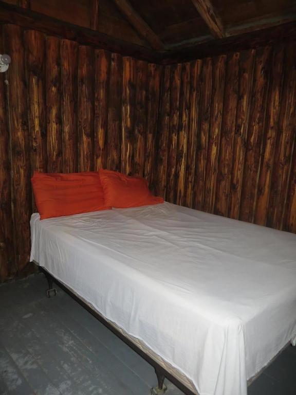 מלון Gore Bay Lake Wolsey Cabins חדר תמונה