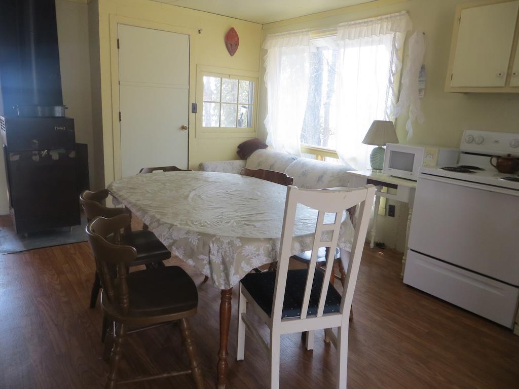 מלון Gore Bay Lake Wolsey Cabins מראה חיצוני תמונה